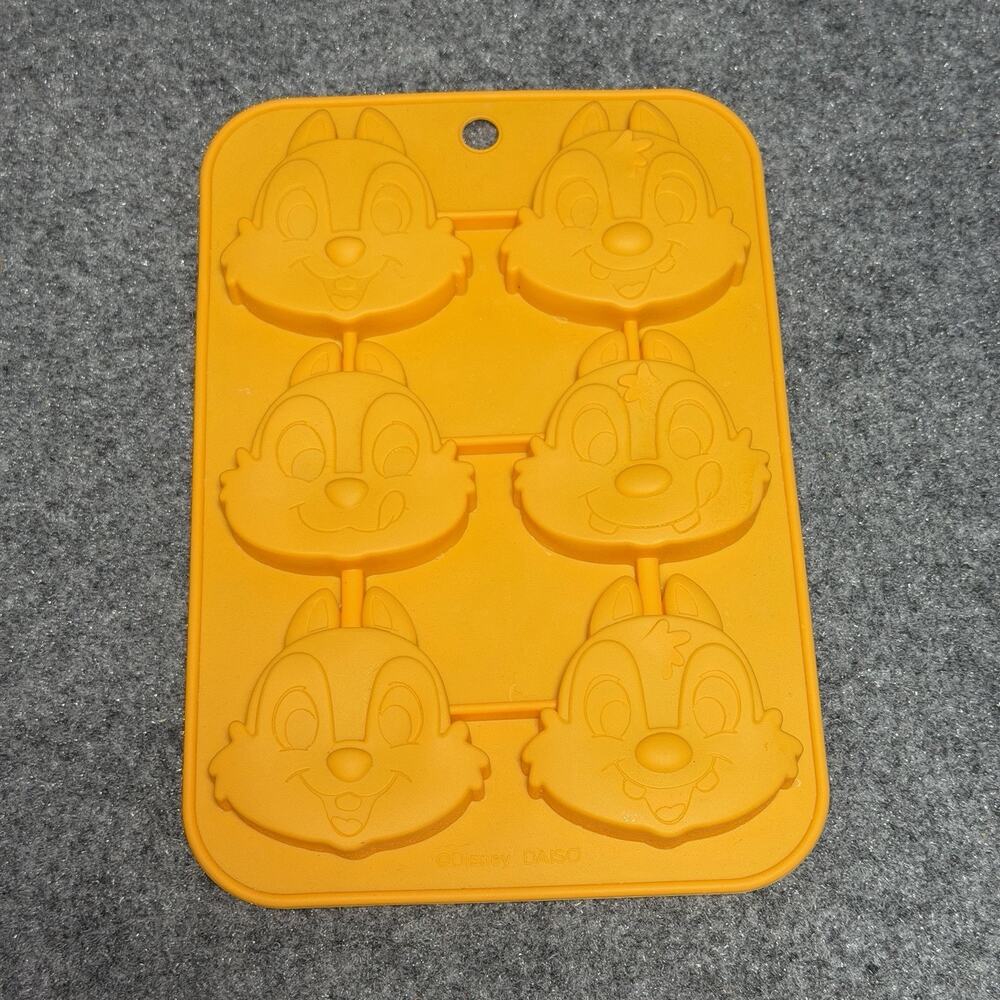 Disney / Daiso, Chip & Dale Silicone Petite Cake Mold, 6 Cavities - Yellow - 3”